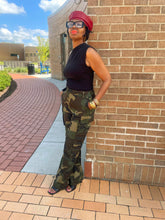 Load image into Gallery viewer, Camo Cargo Pants