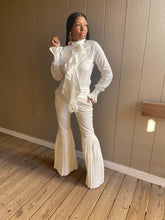 Load image into Gallery viewer, The High Waist Pleated Pants (Off White)