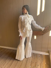 Load image into Gallery viewer, The High Waist Pleated Pants (Off White)