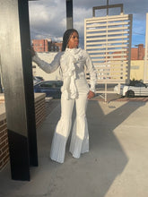 Load image into Gallery viewer, The High Waist Pleated Pants (Off White)