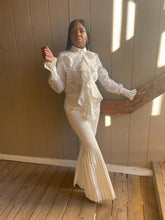 Load image into Gallery viewer, The Ruffle Collar Blouse (Off White)
